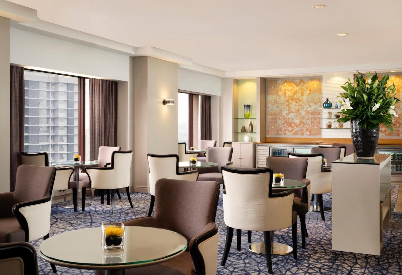 Suite mit 1 Schlafzimmer, Zugang zur Club Lounge, 1 Kingsize-Bett, Stadtblick