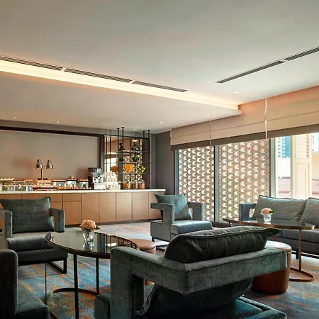 Hotel Stripes Kuala Lumpur, Autograph Collection-3