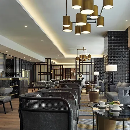 Hotel Stripes Kuala Lumpur, Autograph Collection-2